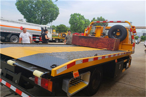 扶余附近拖车电话号码服务