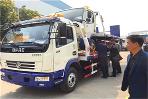扶余汽车道路救援拖车价格